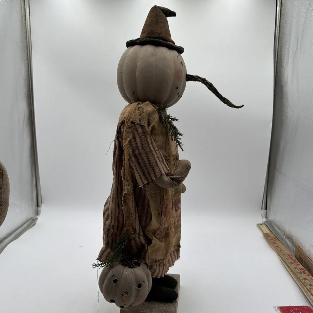 Primitive Folk Art Winter Doll 23